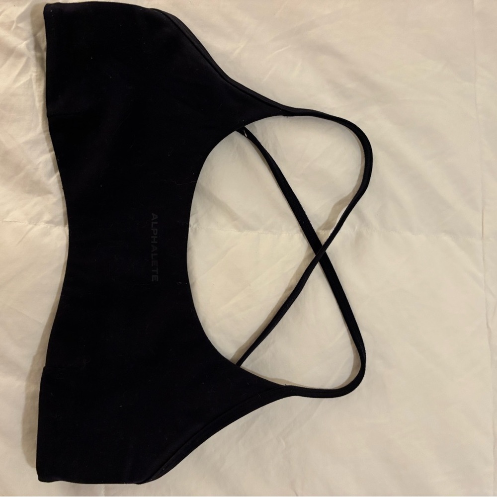 Alphalete Midnight Black Cross-Back Bra